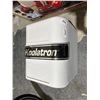 Image 3 : Koolatron Travel Saver 12V Electric Cooler/Warmer with AC Adapter