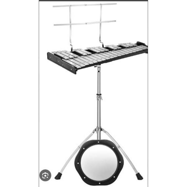 Yamaha 32 Keys Glockenspiel Bell with Stand, Music Stand, Mallets & Bag