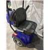 Image 11 : Daymak Roadste 4 Wheel Mobility Scooter With Canopy and Storage Compartment-NEW Floor Model includes