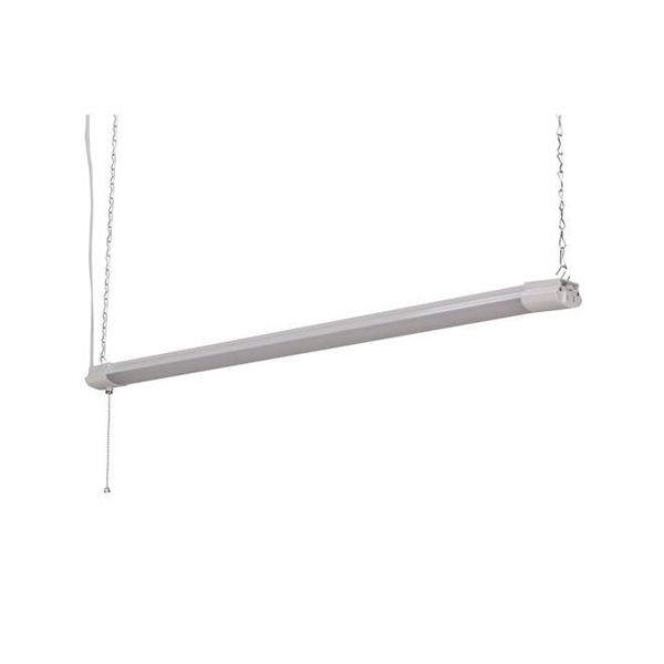 Utilitech 3-ft Linkable Plug-in LED Shop Light with Pull Chain 3,000-lm 35 W – Cool White