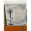 Image 2 : Cool Works 16-Inch Pedestal Fan with Remote and Timer