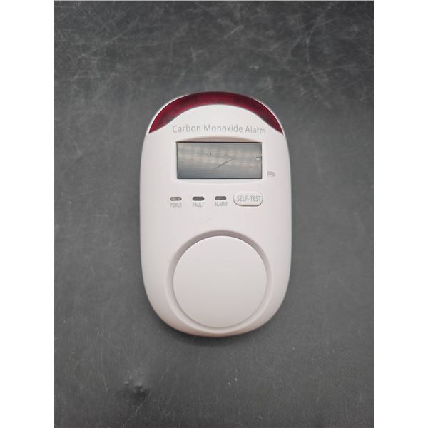 Plug-In Carbon Monoxide Alarm with Digital Display