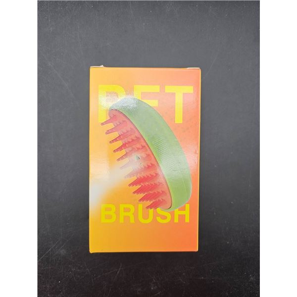 Pet Brush With Sprayer and Rechargeable Design