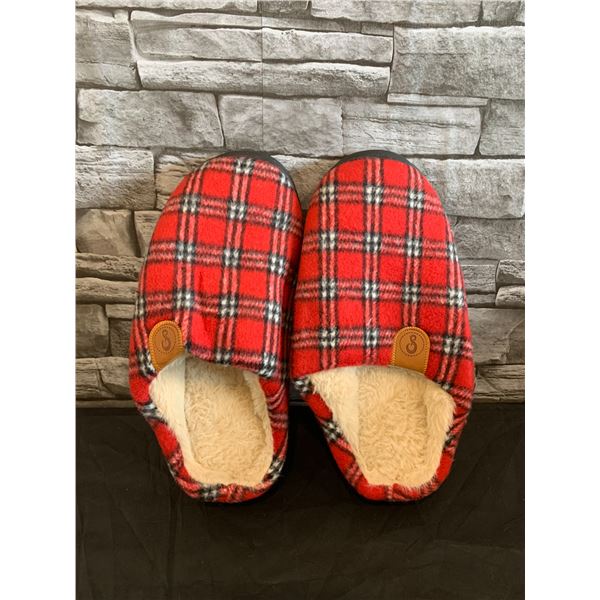 Red Slippers Size 9 Mens