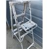Image 3 : 6 Foot Aluminum Ladder