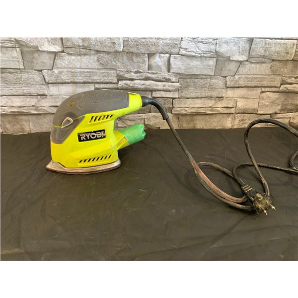 Ryobi CFS1503G Corner Cat Sander