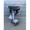 Image 1 : Delta Drill Press Model: 11-900C - 120V - Turns on Works