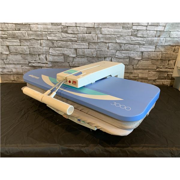 ElnaPress 3000 Swiss Made Steam Press - Turns on