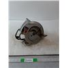 Image 1 : 7 1/4 SkilSaw Power Saw (as is)