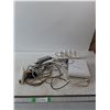 Image 1 : Wii console with Remote, and remote charger (Turns On)