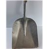 Image 2 : Vintage Aluminum Grain Shovel - 41'' Long - CANNOT SHIP