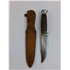 Image 2 : Plastic/Metal Handled Hunting Knife with Leather Sheath - 8.75" Length