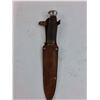 Image 3 : Plastic/Metal Handled Hunting Knife with Leather Sheath - 8.75" Length