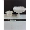Image 1 : (2) Milk Glass Trinket Dishes