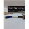 Image 3 : Kuny's Tool Belt, Plastic Tool Organizer, Hammer, Curtain Rod