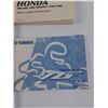 Image 5 : (4) Motorcycle Service Manuals: Honda, Yamaha, Suzuki - Assorted