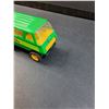 Image 2 : Tonka Van - 1:24 Model Scale