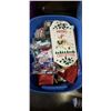 Image 2 : TOTE OF CHRISTMAS DECOR AND ORNAMENTS