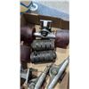 Image 2 : VINTAGE SKATEBOARD TRUCKS