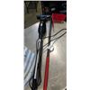 Image 2 : BISSELL MAGICVAC AND FLOOR MOP