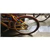 Image 2 : YELLOW TREK MOUNTAIN BIKE WITH ROCK SHOX