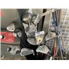 Image 2 : ASSORTED GOLF CLUBS IN BAG