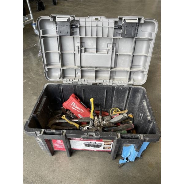 HUSKY 22 INCH EXTYA WIDE TOOLBOX WITH ASSORTED HAND TOOLS