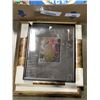 Image 2 : 2 BOXES OF HOUSEHOLD ITEMS