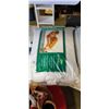 Image 2 : POLAR FLEECE AND SHERPA BLANKET WITH SERTA PILLOW