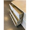 Image 2 : 6 DRAWER DRESSER
