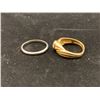 Image 2 : 10K LADIES RING SET WITH BLUE STONE AND 18K LADIES WEDDING RING (4.8G)