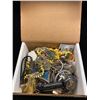 Image 1 : MISC COSTUME JEWELRY