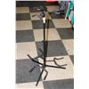 Image 1 : 3 NECK GUITAR STAND