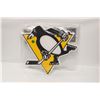 Image 1 : 14" X15.5" PITTSBURGH PENGUINS FOAM WALL SIGN