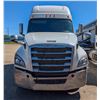 Image 2 : REPO:2019 FREIGHTLINER CASCADIA 126 6X4 SLEEPER TR