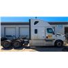 Image 4 : REPO:2019 FREIGHTLINER CASCADIA 126 6X4 SLEEPER TR