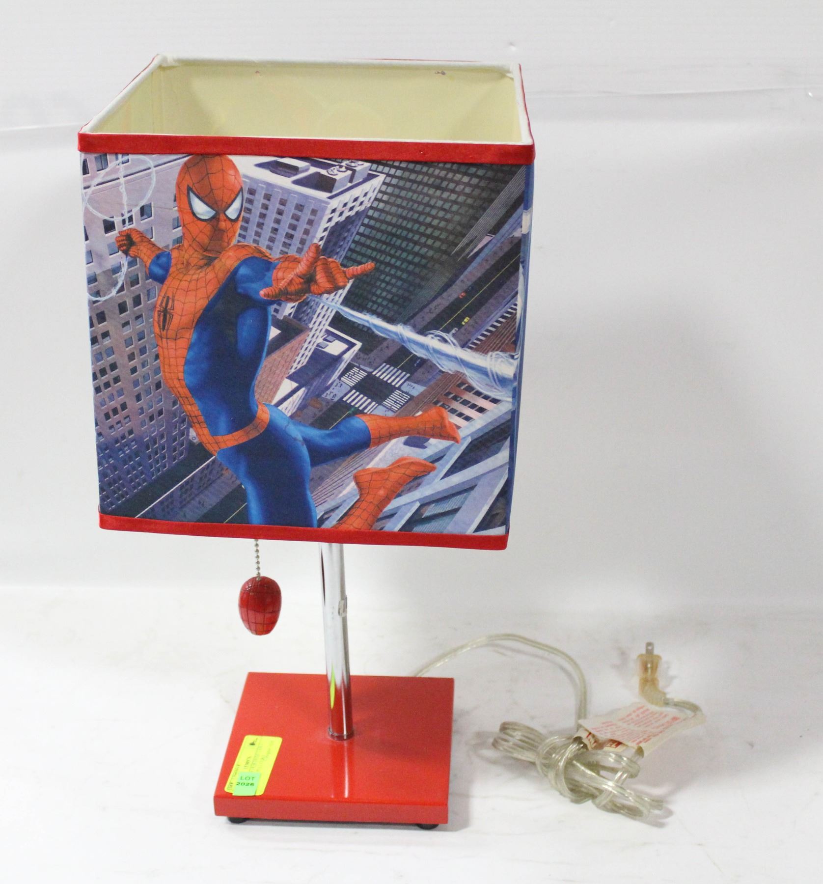 SPIDER-MAN 18 BEDSIDE TABLE LAMP WITH PULL CORD