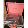 Image 3 : 1 HY-T01 Pink Portable Turntable/Vinyl Player w/ Built-in Speakers/Bluetooth Function - NEW IN BOX!