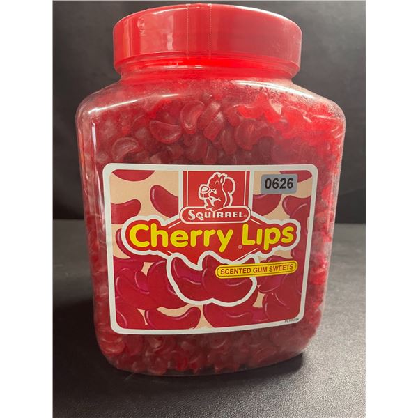 1 Tub of Squirrel Cherry Lips Candy/Scented Gum Sweets (2.25kg Tub) - New
