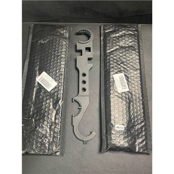 2 Universal Urban Wrenches - New