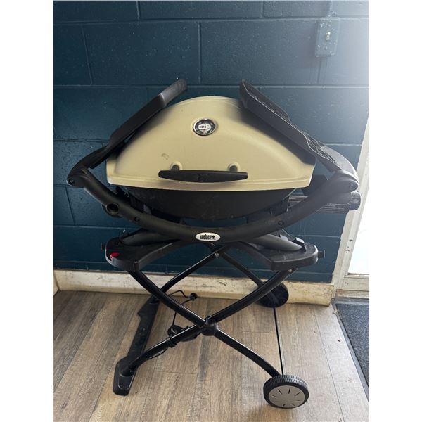 Weber Outdoor Portable Barbecue and Stand - Used