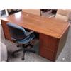 Image 1 : Walnut Executive Desk