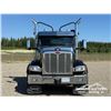 Image 2 : 2024 PETERBILT 567 TRI DRIVE LOG TRUCK