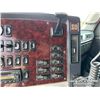 Image 21 : 2016 FREIGHTLINER 122SD TRI DRIVE TRUCK TRACTOR