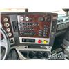 Image 8 : 2015 FREIGHTLINER 122SD TRI DRIVE TRUCK TRACTOR