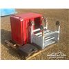 Image 2 : KING CANADA EXPANDABLE ROLL STAND W/TOOL BOX
