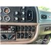 Image 19 : 2013 PETERBILT 388 T/A SLEEPER TRUCK TRACTOR