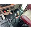 Image 21 : 2010 PETERBILT 388 T/A SLEEPER TRUCK TRACTOR
