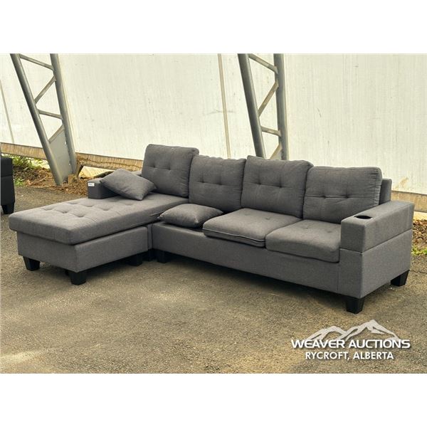 4 SEATER SECTIONAL COUCH