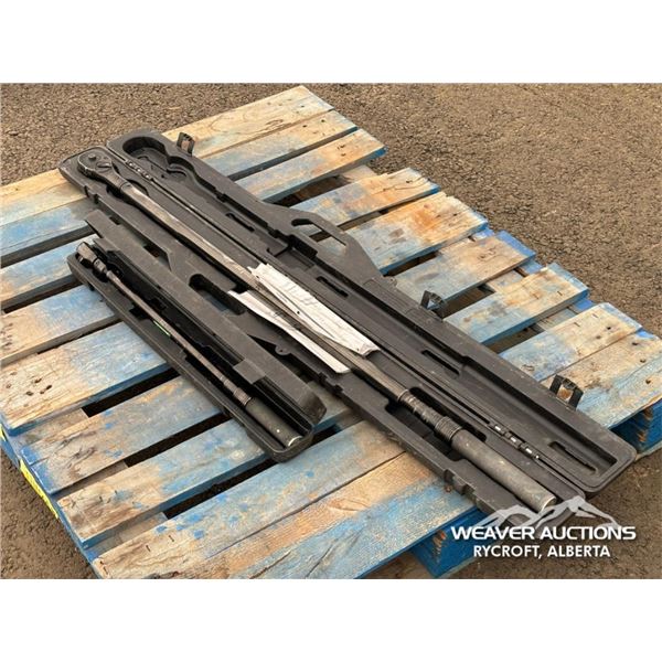 (2) DYNAMIC TORQUE WRENCHES